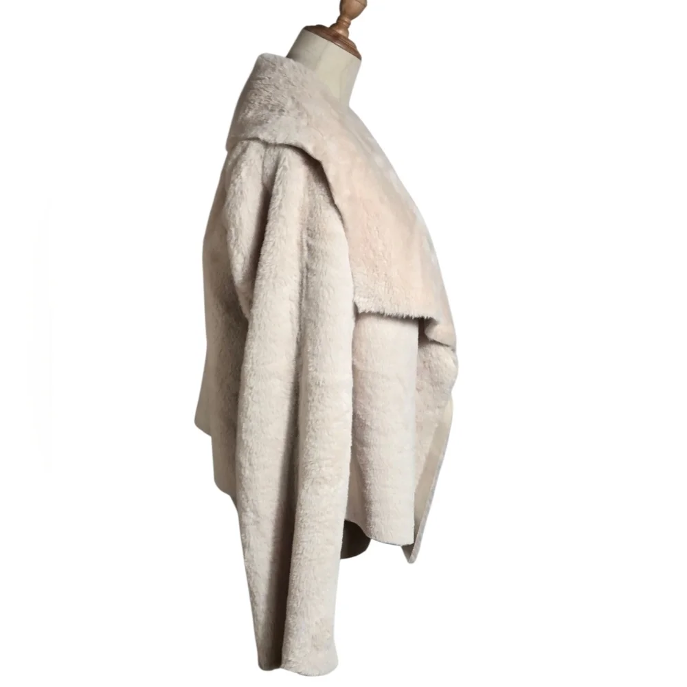 Ontwelfth Cream Faux Fur Women's Jacket - Picture 3 of 8